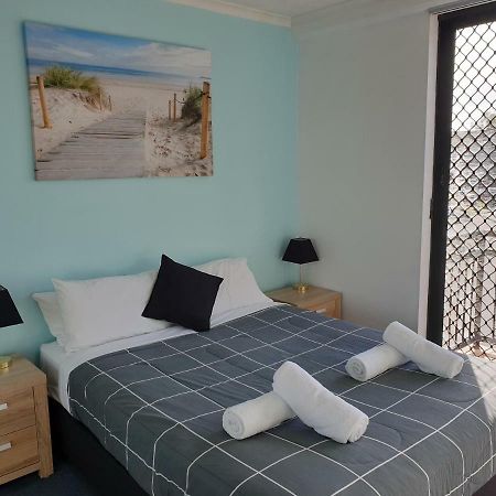 Mango Cove Apartment โกลด์โคสต์ ภายนอก รูปภาพ